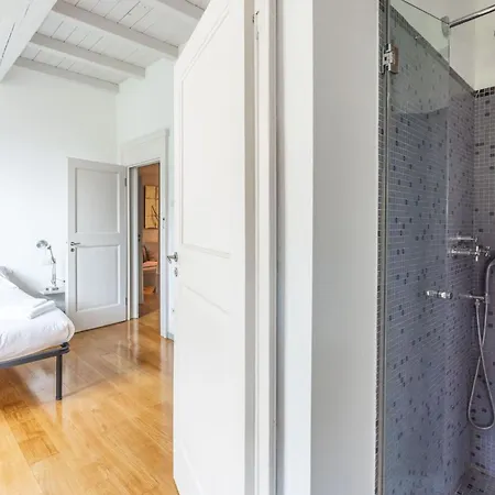 San Petronio Escape Apartment *